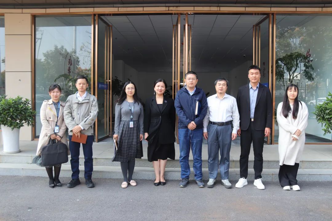 校企合作共发展！东风公司岚图汽车领导一行莅临我校参观指导